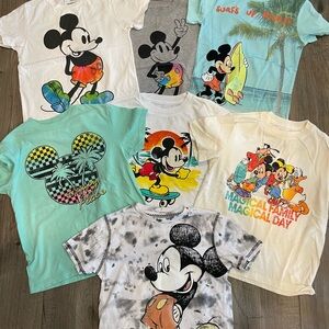 Boys Disney Vacation T-Shirt Lot (7)